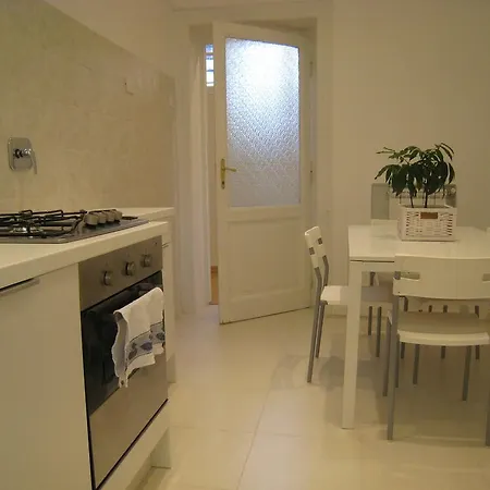 Elegante Appartamento *